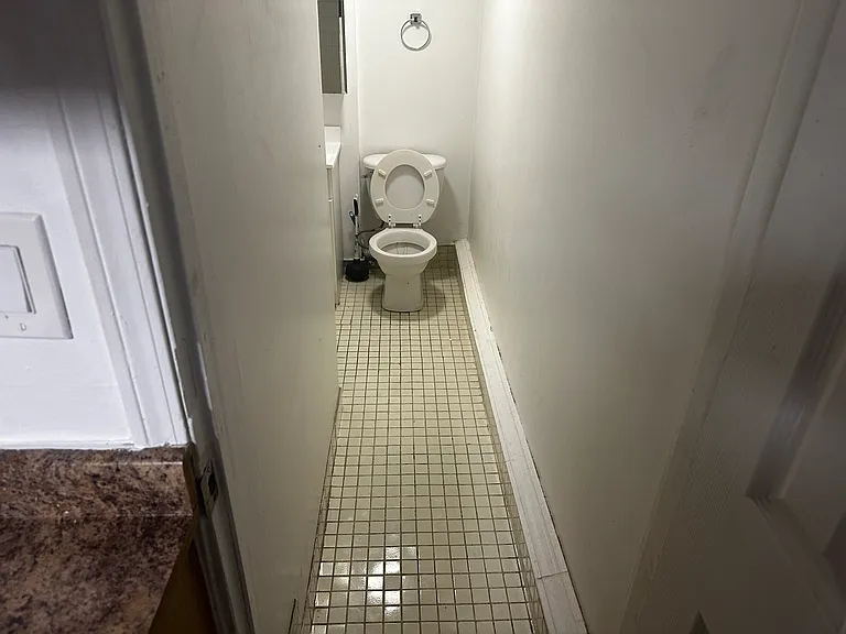 2226 N Clybourn Ave — Photo 5