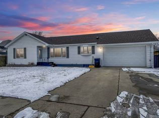 1109 2nd Ave E, Williston, ND 58801