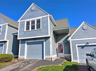 902 Brookhaven Ln #902, Woonsocket, RI 02895