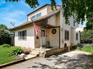 215 Willow Rd, Wallingford, PA 19086
