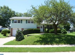 2404 McCawber Dr, Wilmington, DE 19808