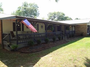 3 Louise Ln, Brooklyn, MS 39425