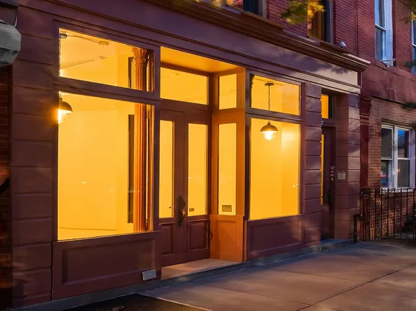 174 Franklin St, Brooklyn, NY 11222