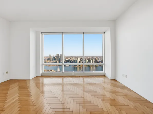 845 United Nations Plaza image 7 of 50