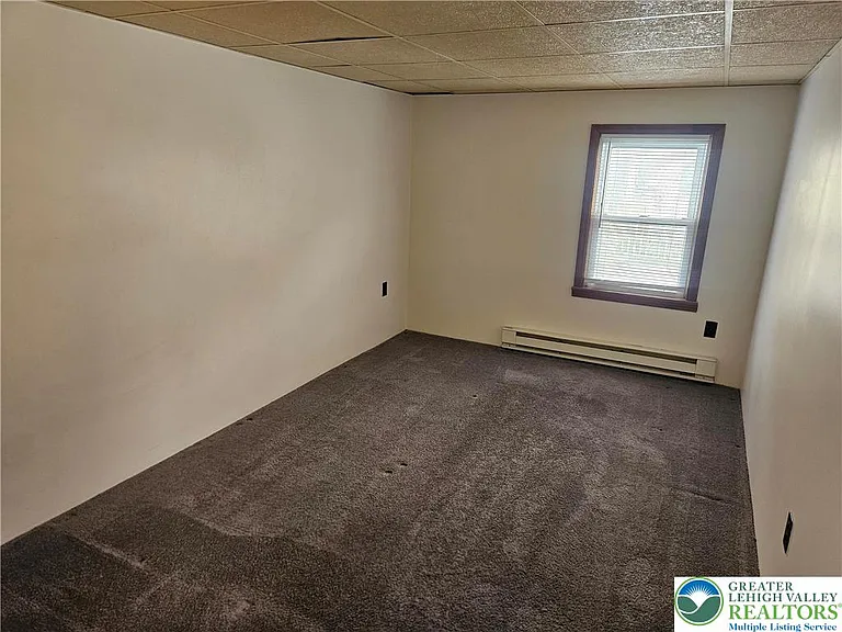 546 E Kline Ave — Photo 10