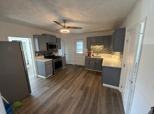 953 Park Ave, Woonsocket, RI 02895
