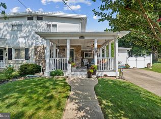 10614 Maple St, Fairfax, VA 22030