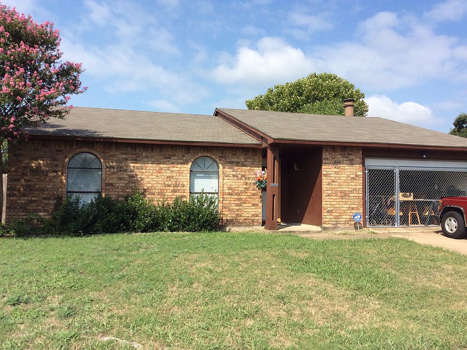 1st image of 9911 Deer Hollow Dr