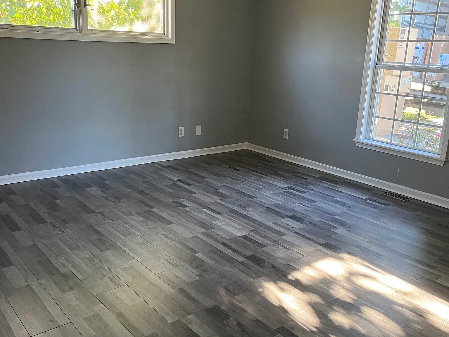 3 bed, 1200 sqft, $1,650 — Photo 4