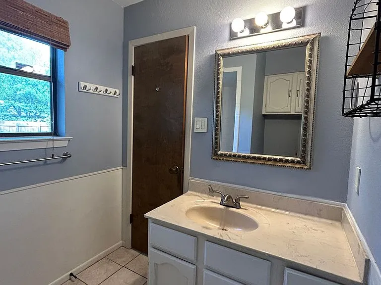 826 Timber Dr — Photo 28