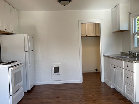 3rd image of 1611 State St