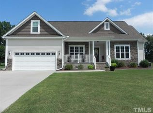 302 Willowbrook Dr, Pikeville, NC 27863