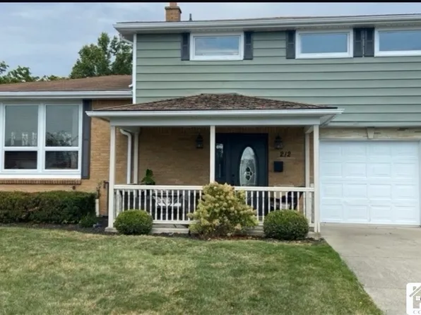 212 N Creek Dr, Cheektowaga, NY 14225