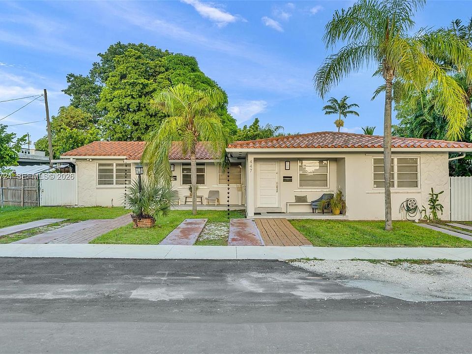 1st image of 445 SW 36th Ave