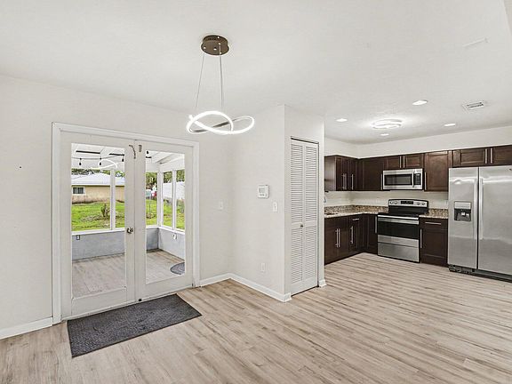 5th image of 2174 Dickens Street NE