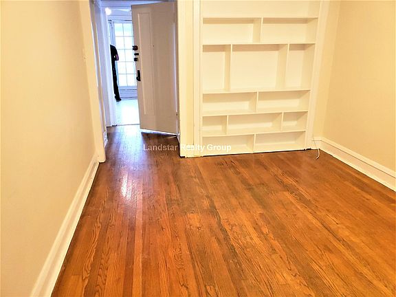 4th image of 4627 N Winchester Ave APT 317