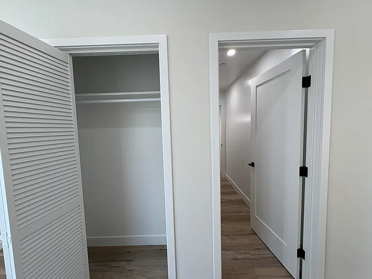 260 Donax Ave — Photo 12