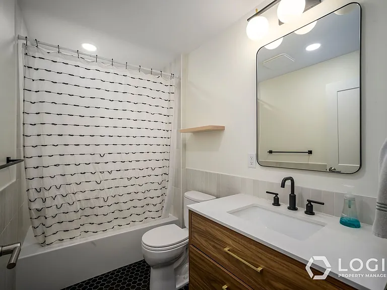 3760 E Millstream Dr — Photo 21