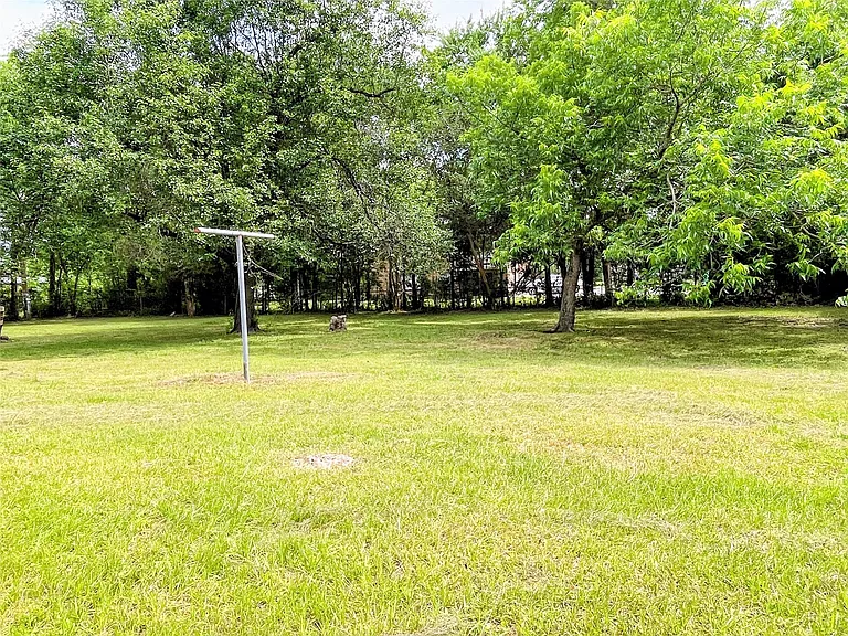 210 W Crescent Dr — Photo 37