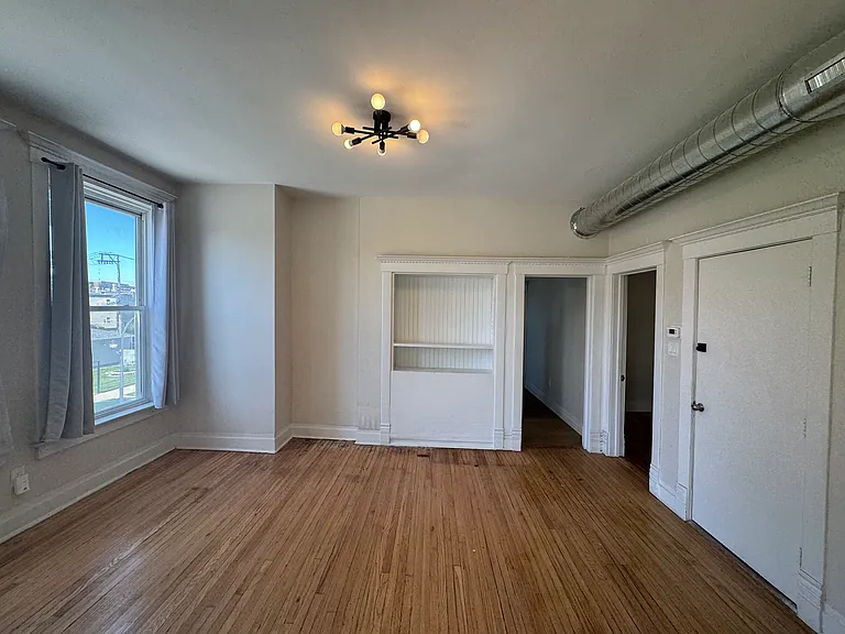 4058 W Van Buren St #1 — Photo 2