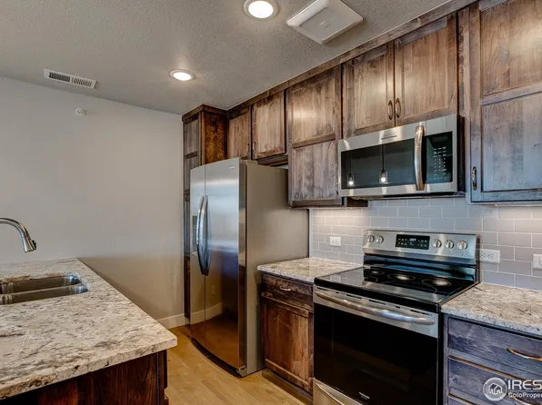 285 High Point Dr #H-204, Longmont, CO 80504