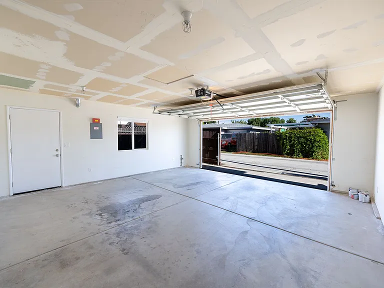 1181 Florida St — Photo 7