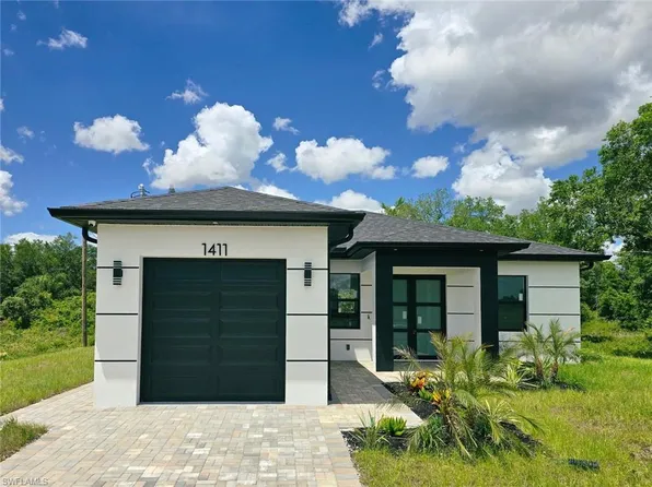 1411 Moore AVE, LEHIGH ACRES, FL 33972