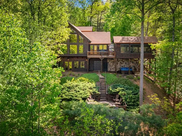 194 Squirrel Chase, Morganton, GA 30560