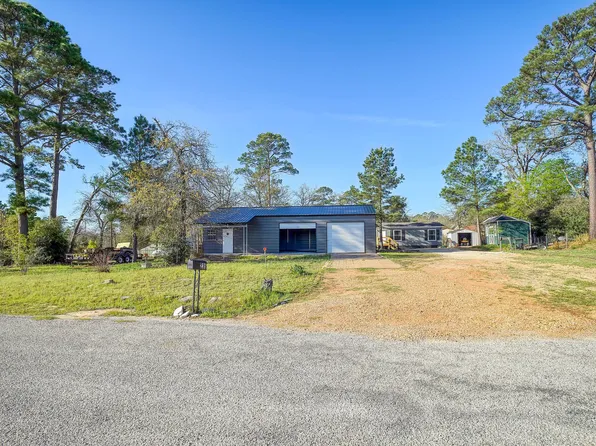 235 Pinehill Dr, Bastrop, TX 78602