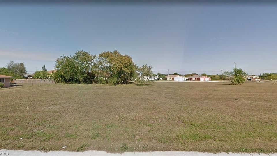 1st image of 619 SE 8th St