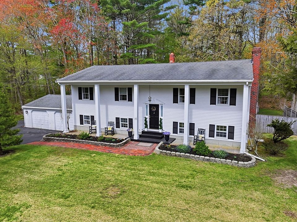1st image of 15 Hemlock Dr
