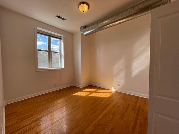 5th image of 2315 W Huron St Ste 201