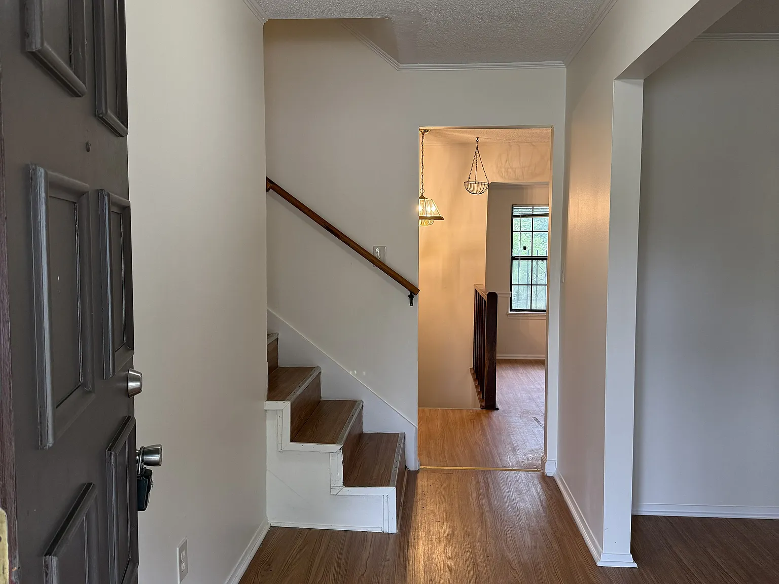 3 bed, 2.5 bath, 1741 sqft, $1,800 — Photo 3