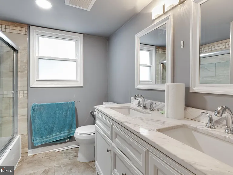 1719 Ridge Ave — Photo 19