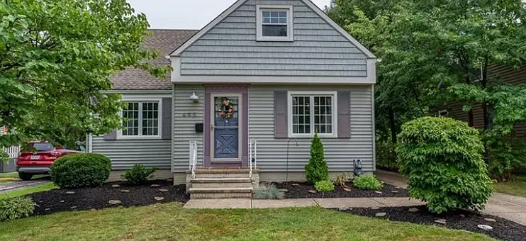 495 Parkside Drive - 1 — Photo 1