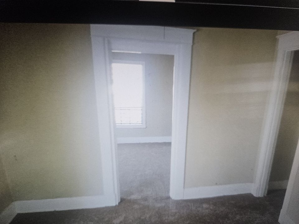 1st image of 840 Roland St