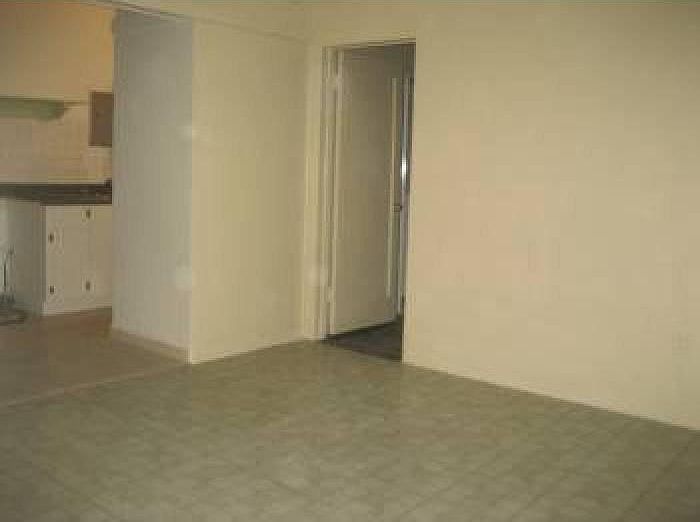 Building Photo 3