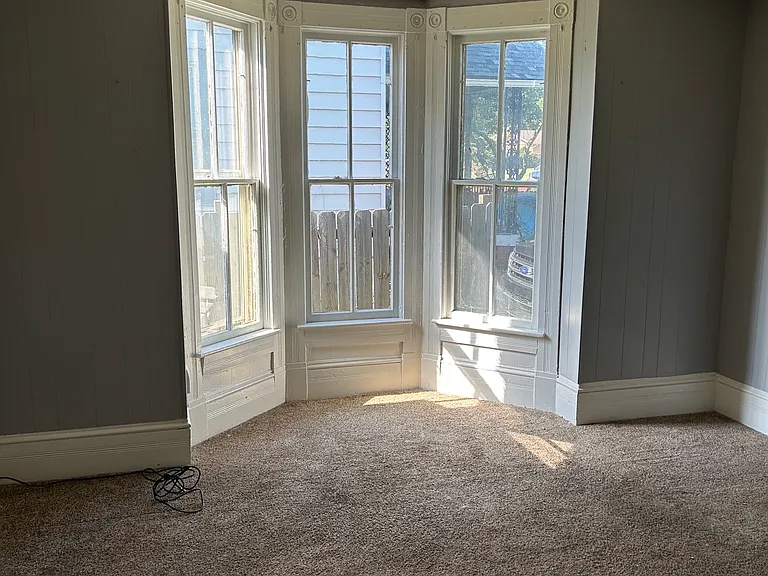 336 N Ninnescah St — Photo 8