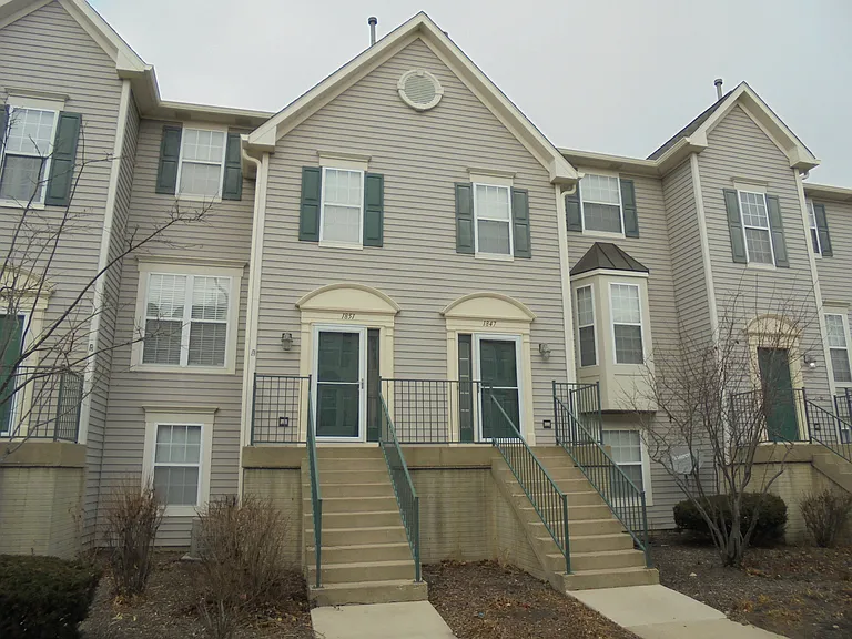 1847 Grandview Pl — Photo 37