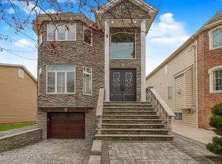 840 Ionia Ave, Staten Island, NY