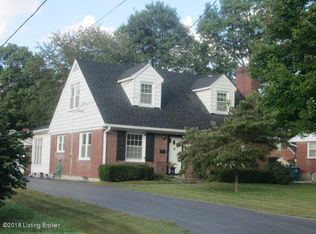 802 Ahland Rd, Woodlawn Park, KY 40207