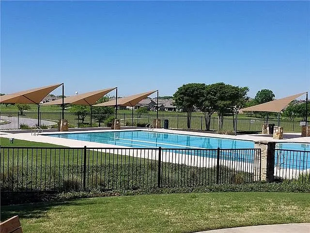 3304 Winding Shore Ln — Photo 29