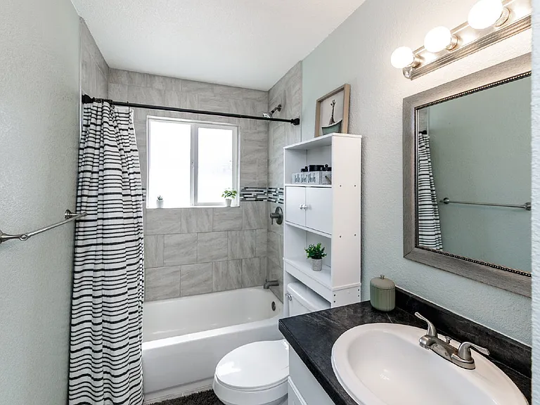 1703 Harrow Rd — Photo 42