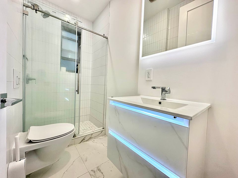 1st image of 19 Wyckoff St APT 17