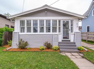 618 N Superior St, Appleton, WI 54911