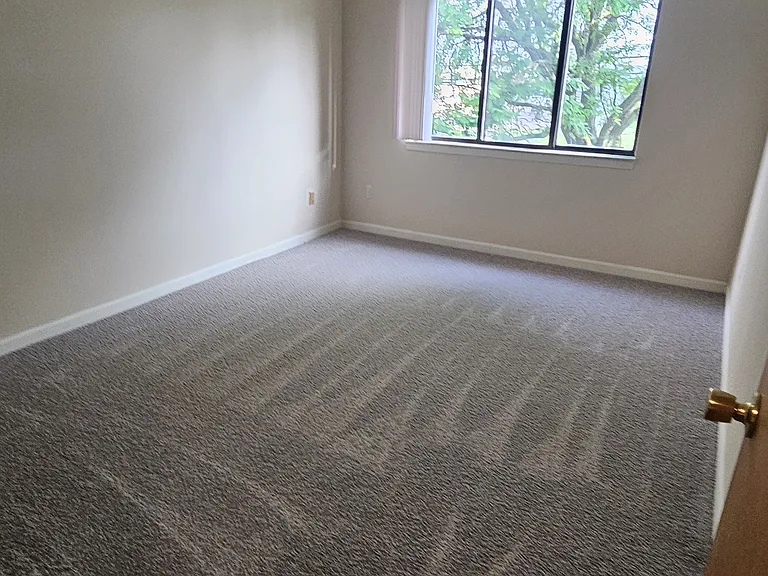 18440 E Forteen Mile Rd #5B — Photo 8