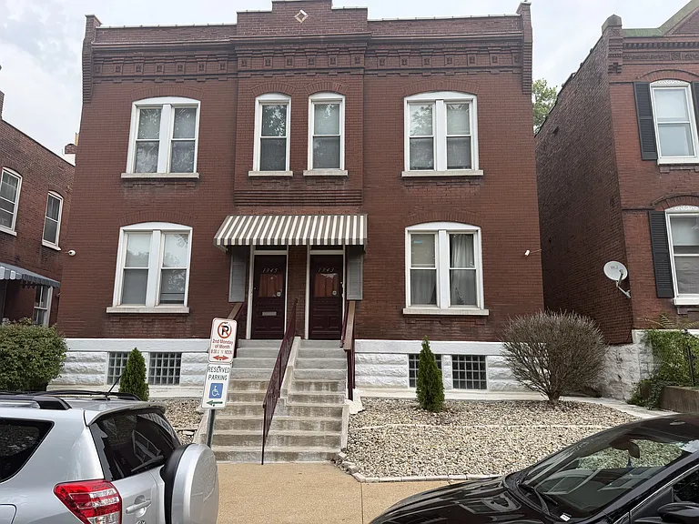 1945 Withnell Ave #12 — Photo 1
