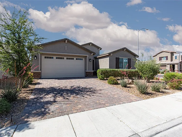 1639 Dire Wolf Ave — Photo 1