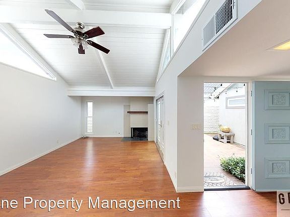 4th image of 301 Walnut St