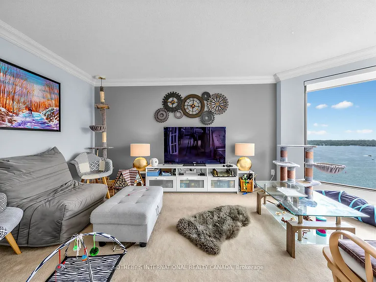 65 Harbour Sq #2104 — Photo 14